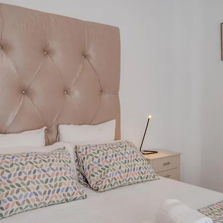 Апартаменты Living Ii Казорла